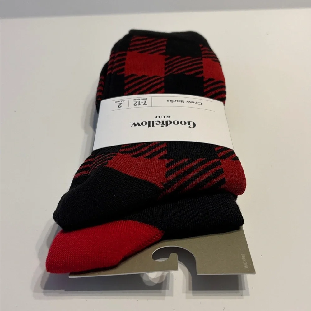 Goodfellow & Co Men's Buffalo Plaid & Solid Black Crew Socks 2 Pack